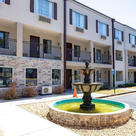 Baymont By Wyndham College Park Atlanta Airport South Exterior foto