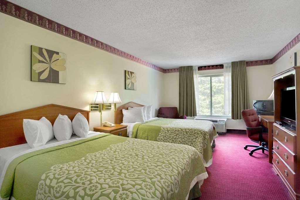 Baymont By Wyndham College Park Atlanta Airport South Exterior foto