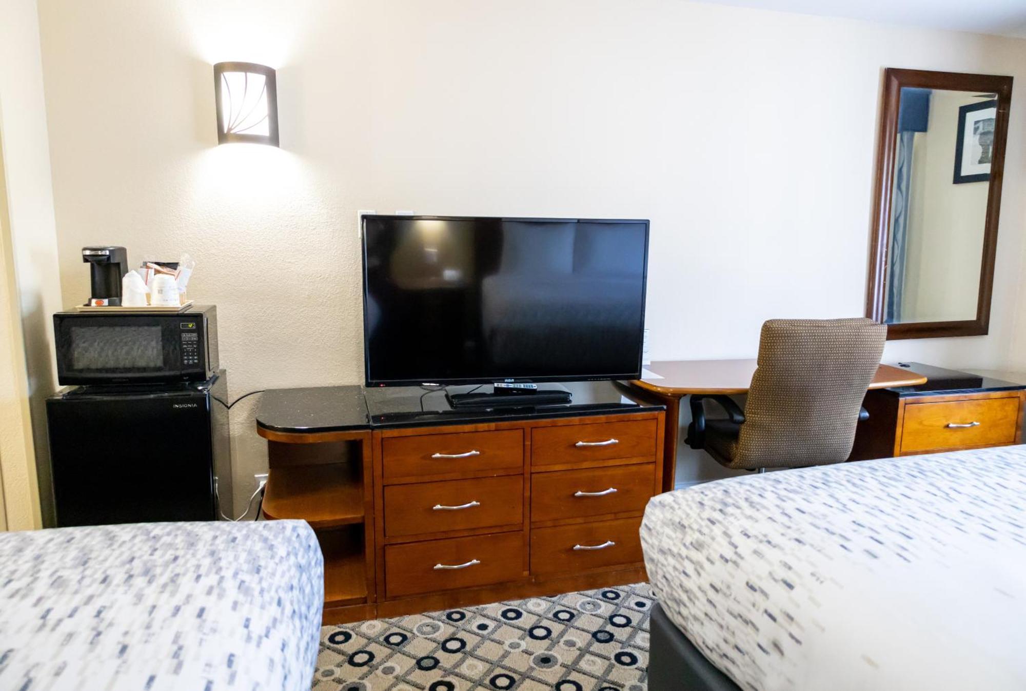 Baymont By Wyndham College Park Atlanta Airport South Exterior foto